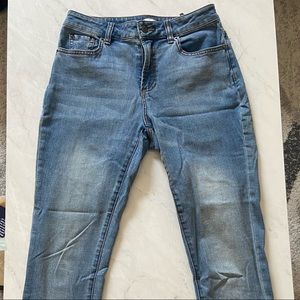 Cremieux skinny jeans with fringe bottom